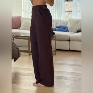 Elegant Women's High-Waisted Trousers in Deep Brown